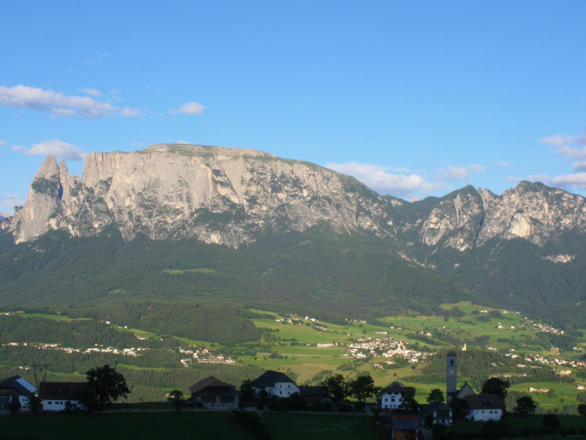 Appartments Neuhof Collalbo Bagian luar foto