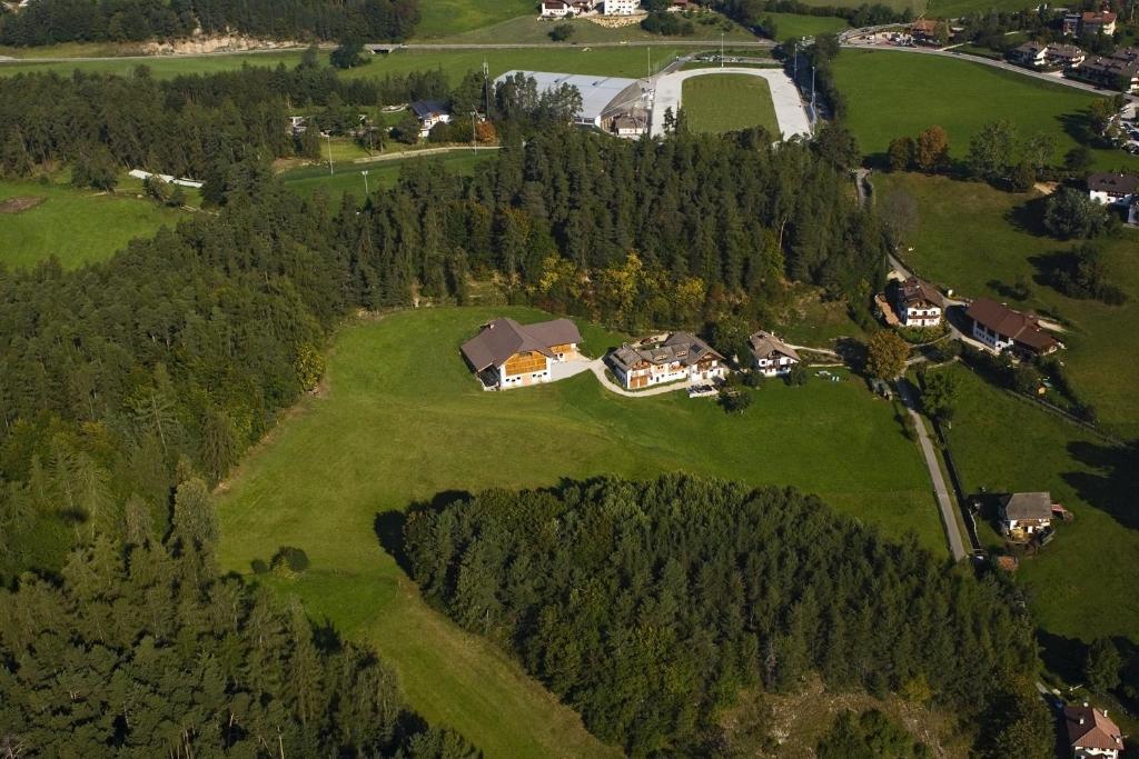 Appartments Neuhof Collalbo Bagian luar foto