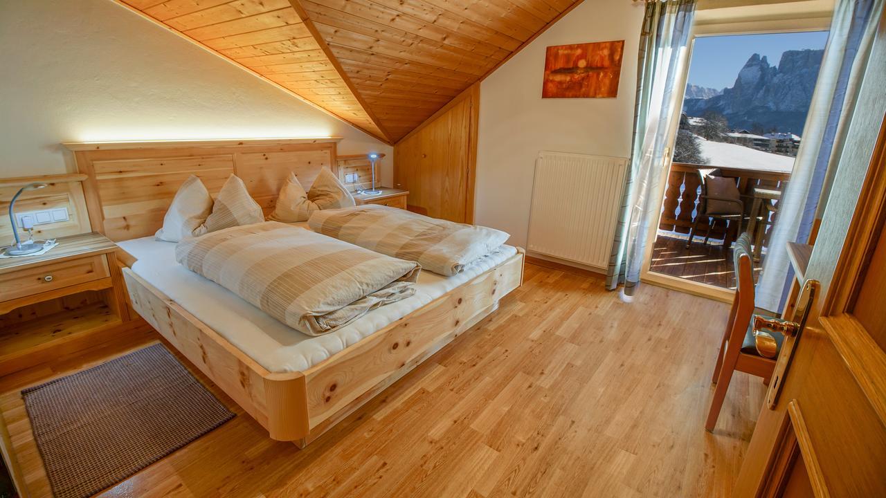 Appartments Neuhof Collalbo Bagian luar foto