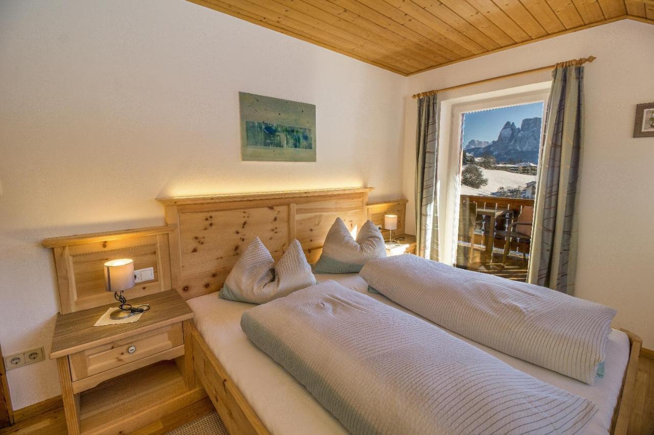 Appartments Neuhof Collalbo Bagian luar foto
